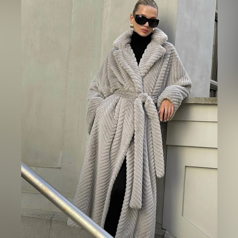 Tamara H. Size Large Luxurious Gray Faux Fur House Coat, belt, pockets